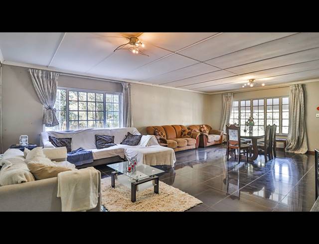 3 BEDROOM HOUSE FOR SALE IN BOUGHTON